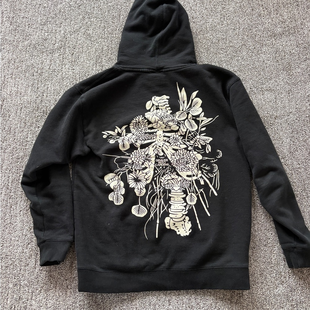 Elevation Worship Graves into gardens hoodie